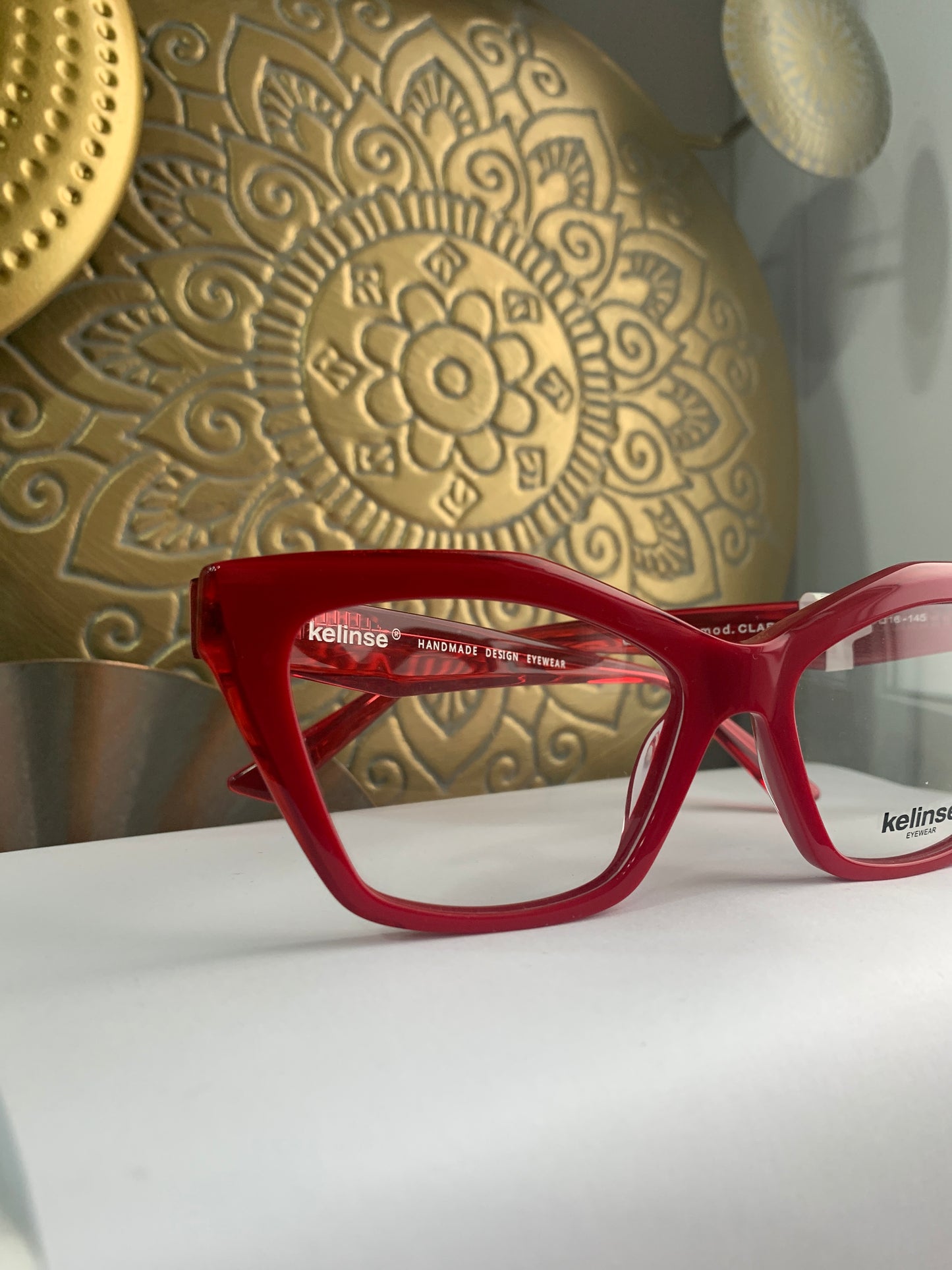 Kelinse Clara occhiale da vista rosso celluloide cat eye dettaglio
