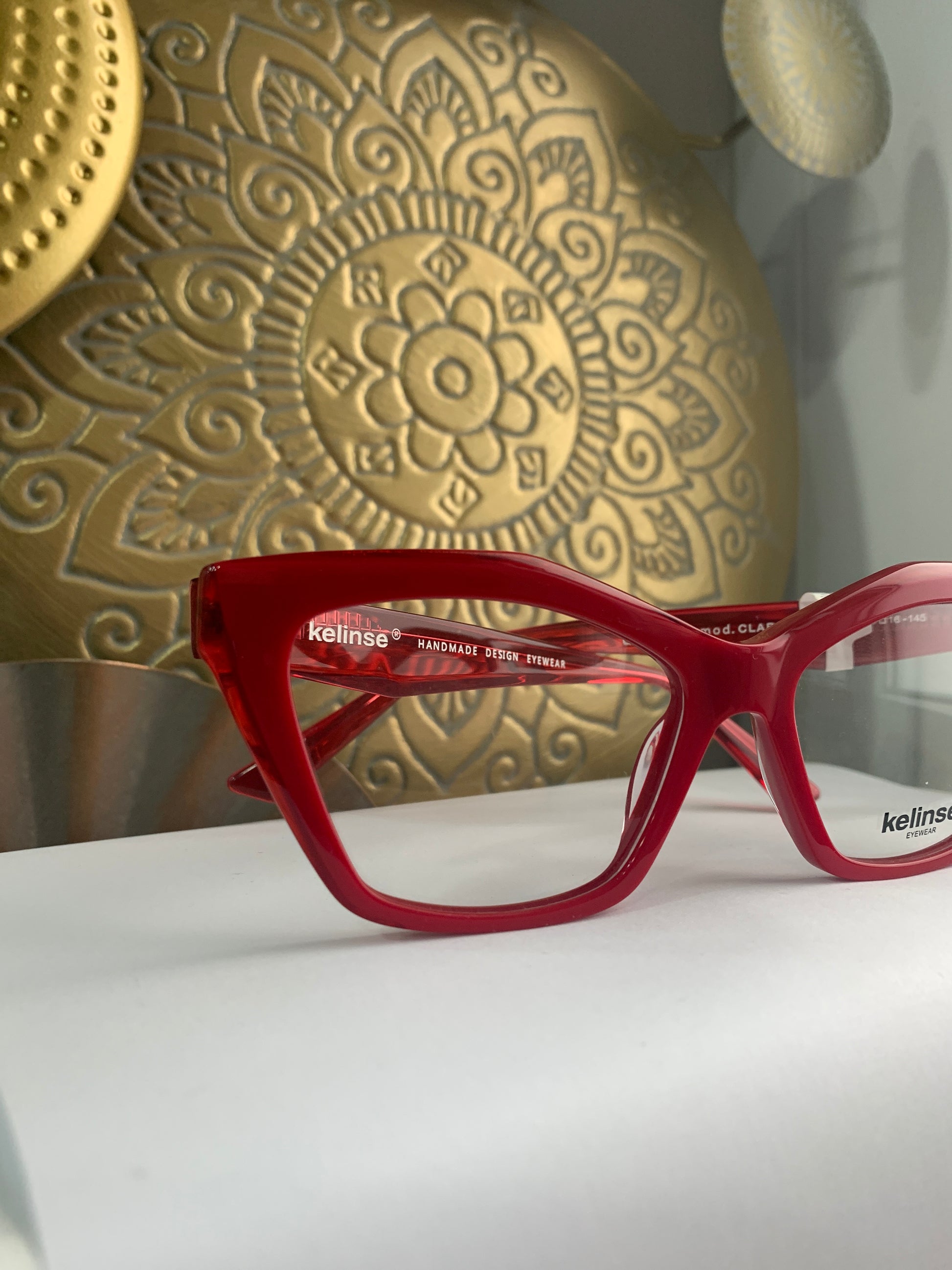 Kelinse Clara occhiale da vista rosso celluloide cat eye dettaglio
