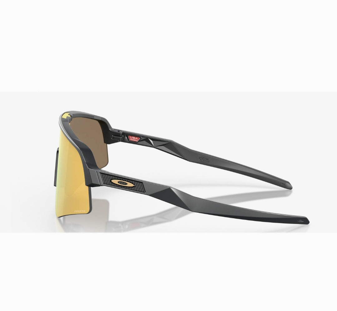  Oakley Sutro OO9465-1739 laterale